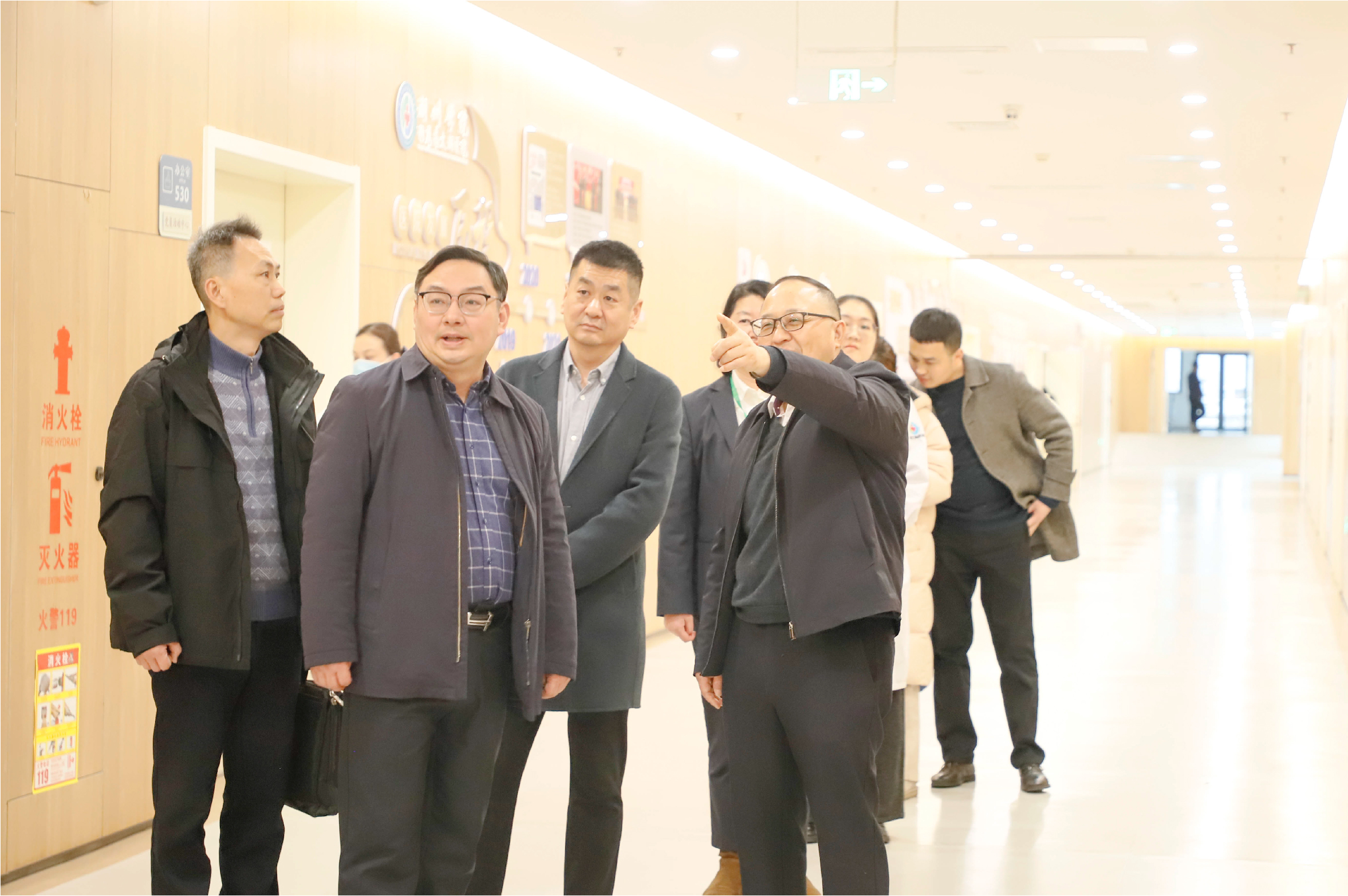 市醫(yī)保局黨組書(shū)記、局長(zhǎng)魏繼東一行來(lái)院調(diào)研指導(dǎo)..